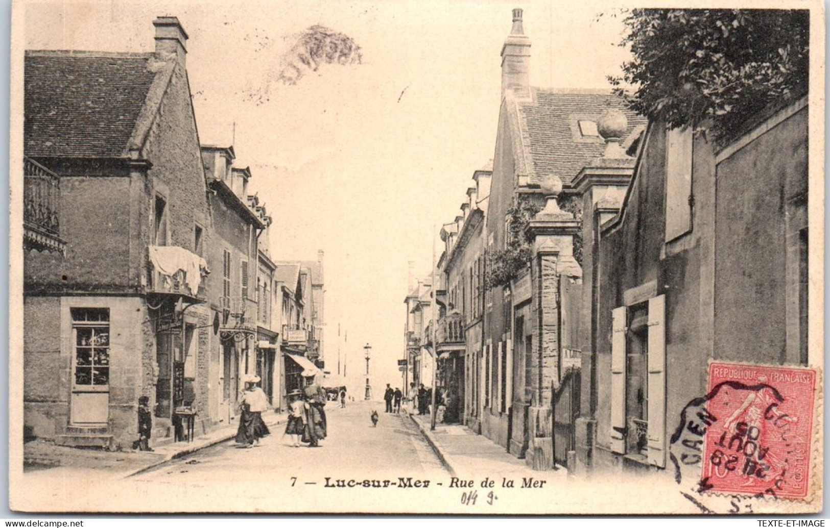 14 LUC SUR MER - Vue De La Rue De La Mer. - Luc Sur Mer