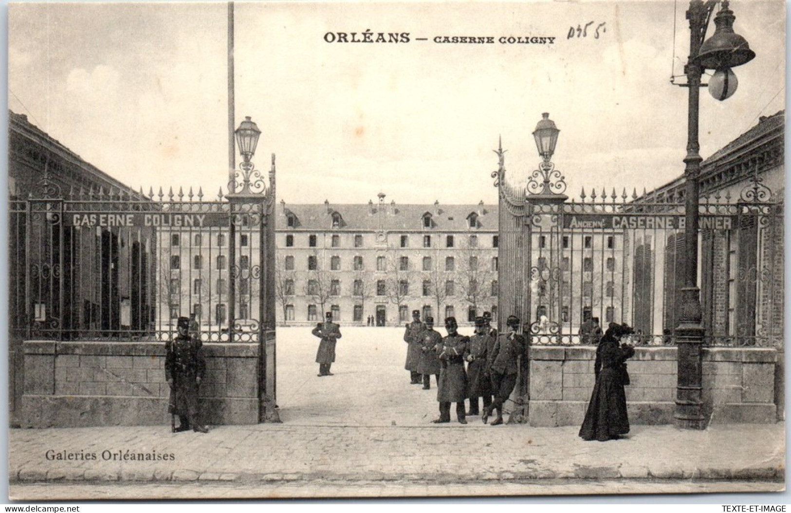 45 ORLEANS - L'entree De La Caserne Coligny. - Orleans