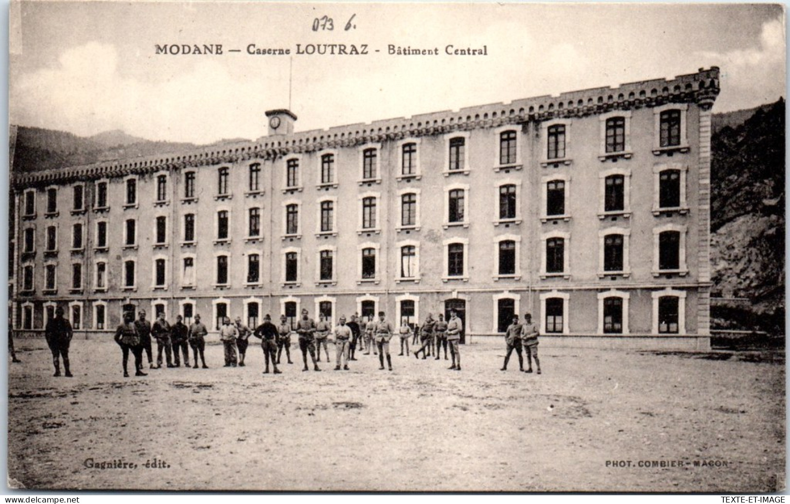 73 MODANE - Caserne Loutraz, Batiment Central. - Modane
