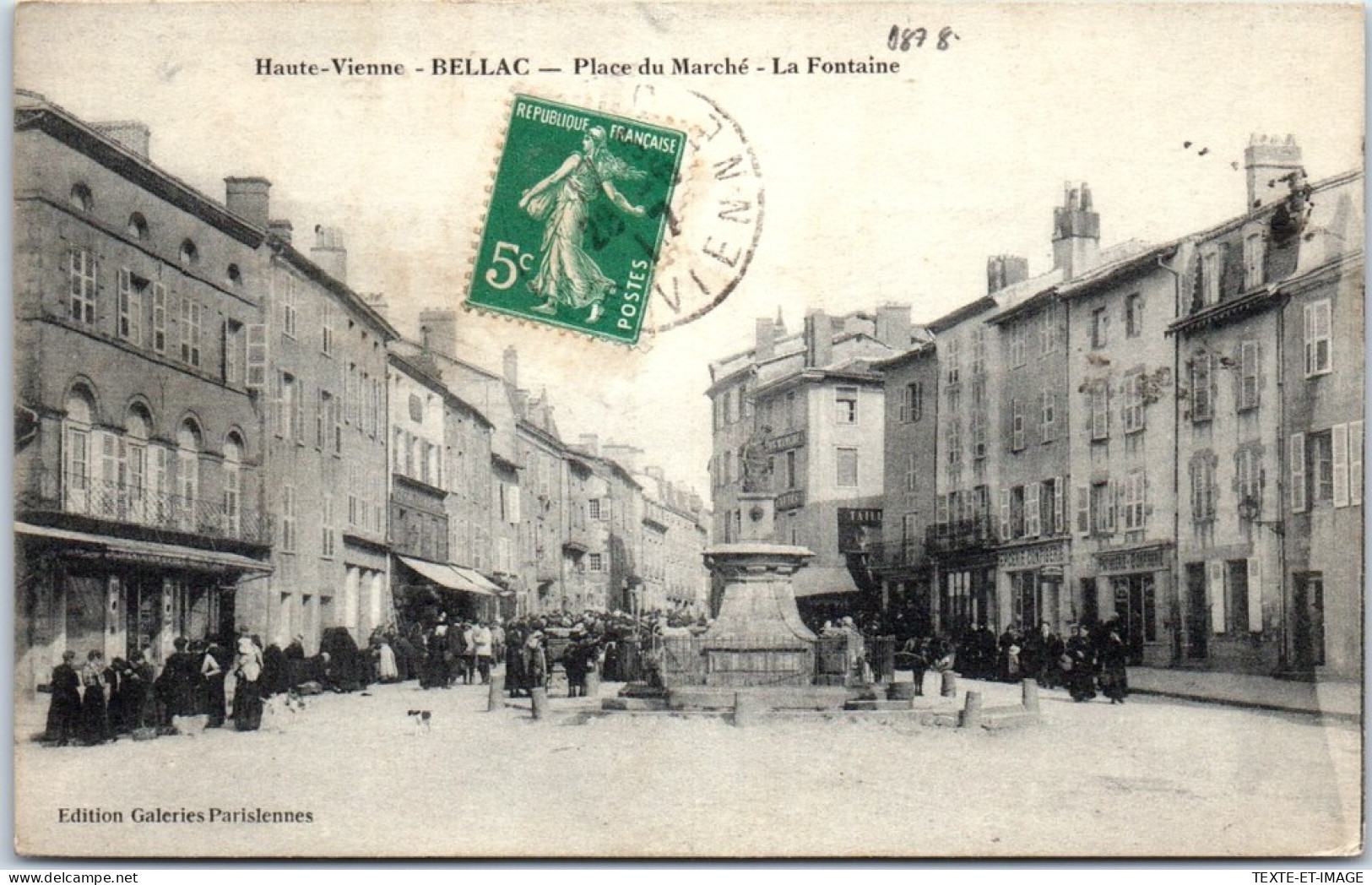 87 BELLAC - La Place Du Marche, La Fontaine  - Bellac