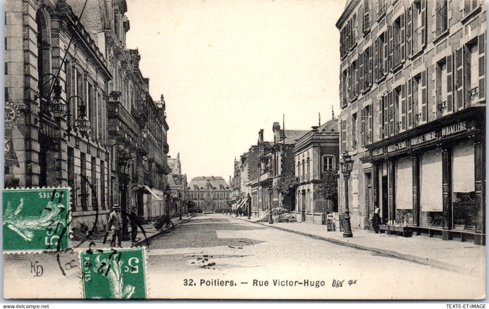 86 POITIERS - La Rue Victor Hugo - Poitiers