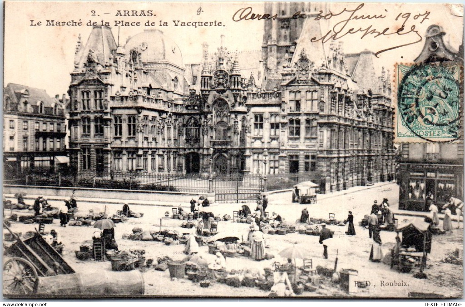 62 ARRAS - Le Marche De La Place De La Vacquerie - Arras