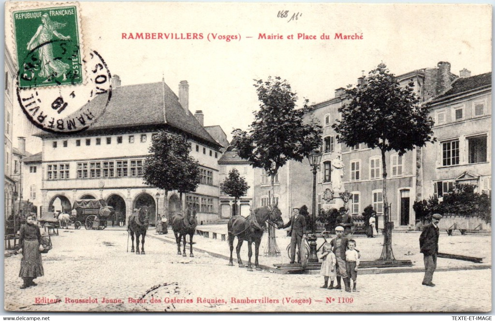 88 RAMBERVILLERS - La Mairie & La Place Du Marche. - Rambervillers