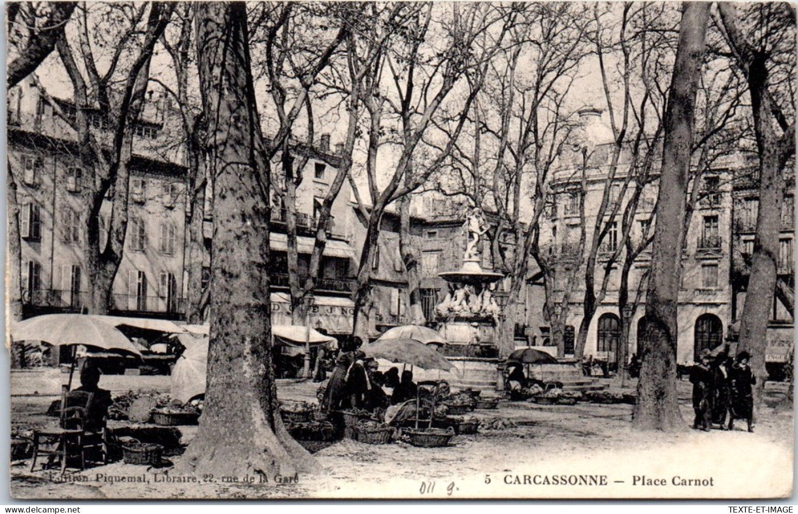 11 CARCASSONNE - La Place Carnot. - Autres & Non Classés