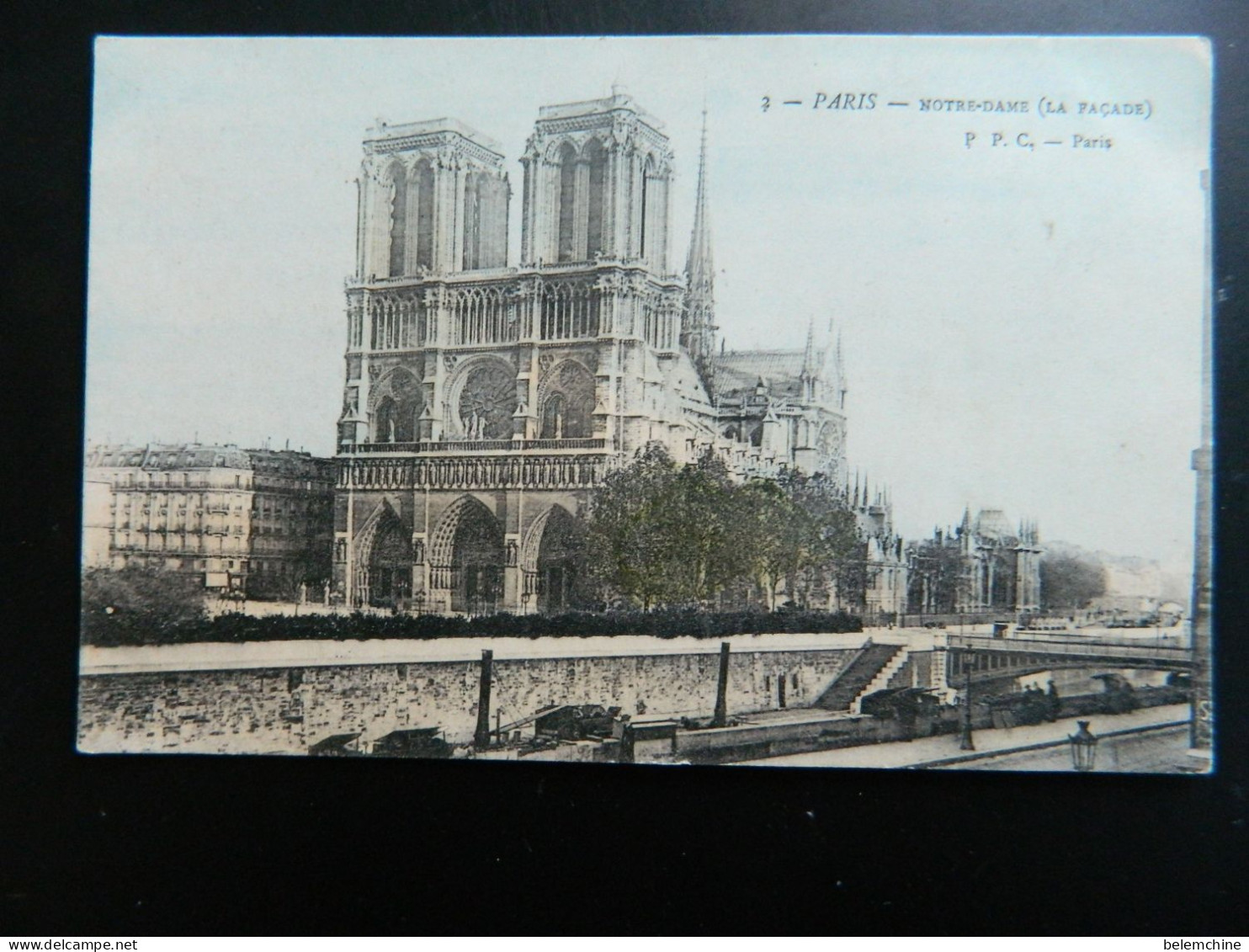 PARIS                                 NOTRE DAME  ( LA FACADE ) - Churches