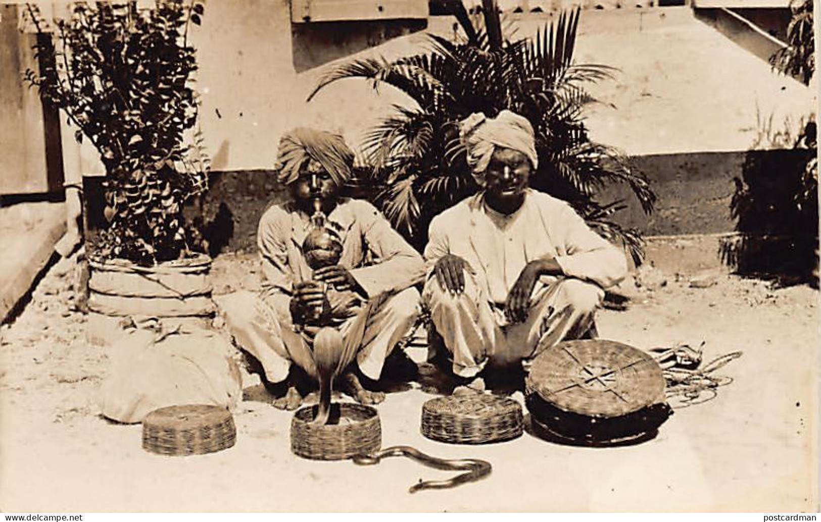 Singapore - Snake Charmers - REAL PHOTO - Publ. Unknown  - Singapour