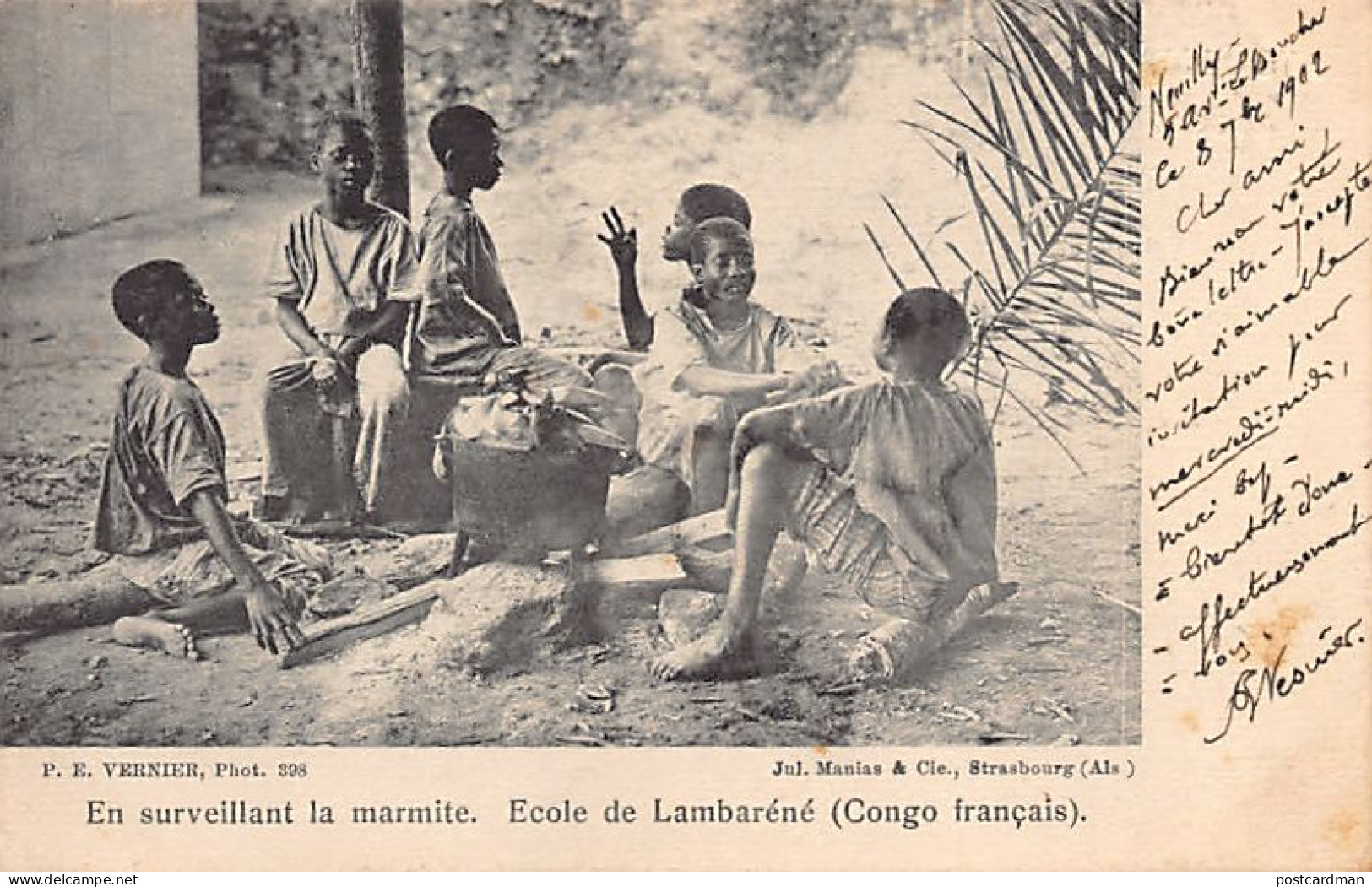 Gabon - Ecole De Lambaréné - En Surveillant La Marmite - P. E. Vernier Photographe - Ed. Jul. Manias & Cie  - Gabon