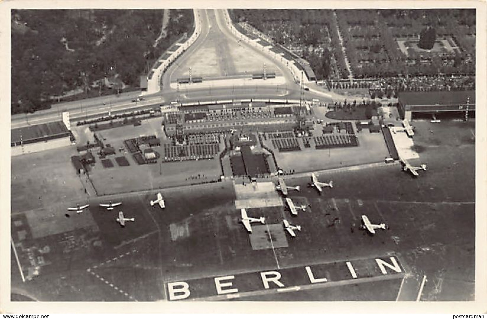 Deutschland - TEMPELHOF (Berlin) Zentralflughafen - FOTOKARTE - Verlag Rich. J. Kern - Tempelhof