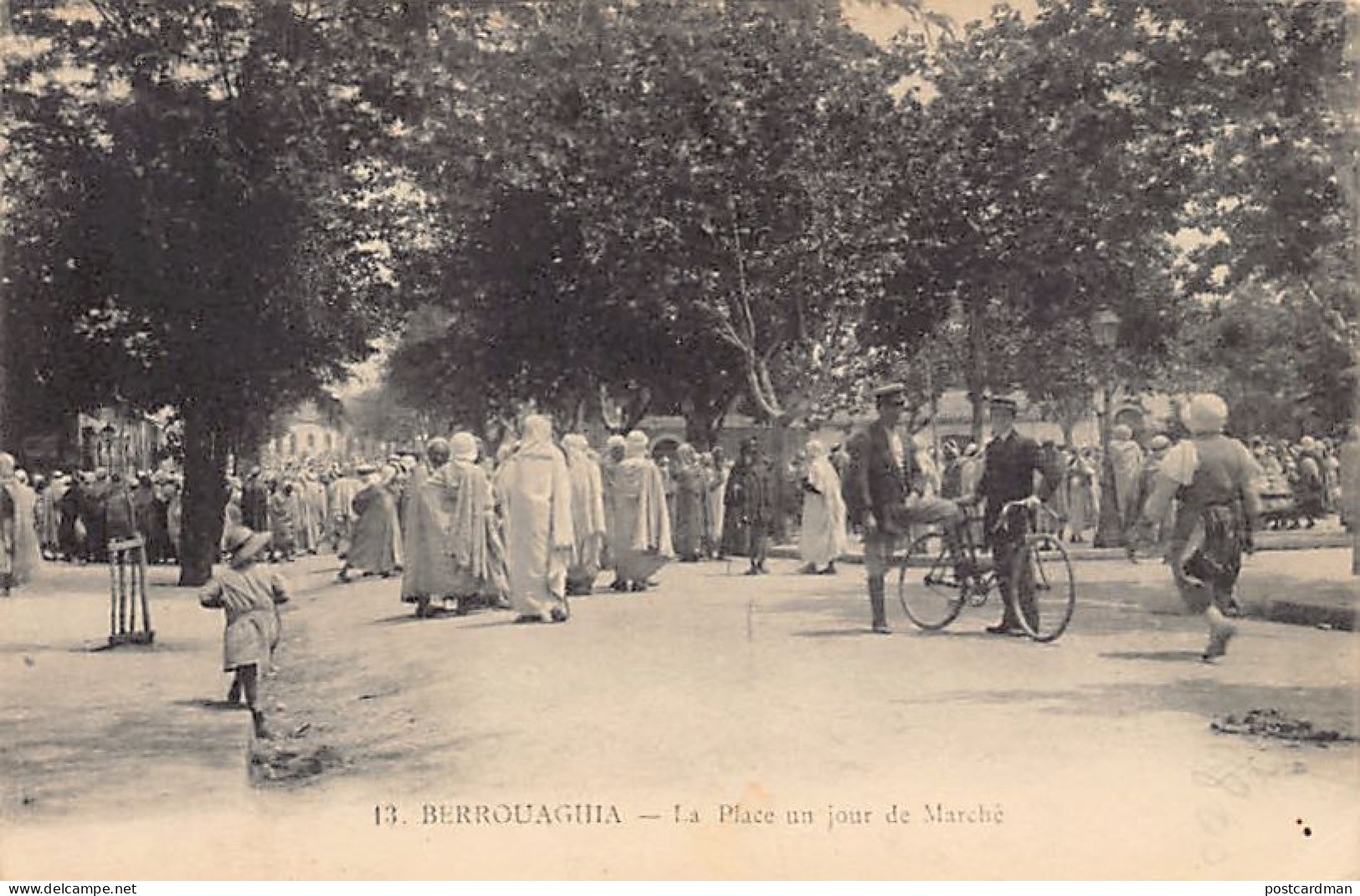 BERROUAGHIA - La Place Un Jour De Marché - Autres & Non Classés