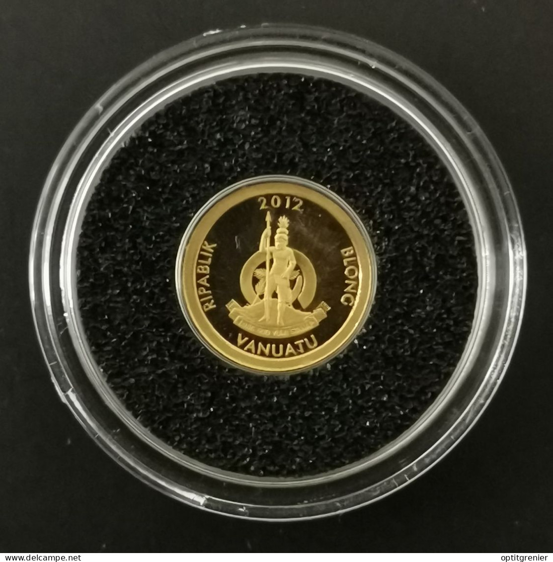 20 VATU OR 2012 BE LE TEMPLE DE WAT PHRA KAEO VANUATU / GOLD / 0.5g Or 585 + CERTIFICAT - Vanuatu