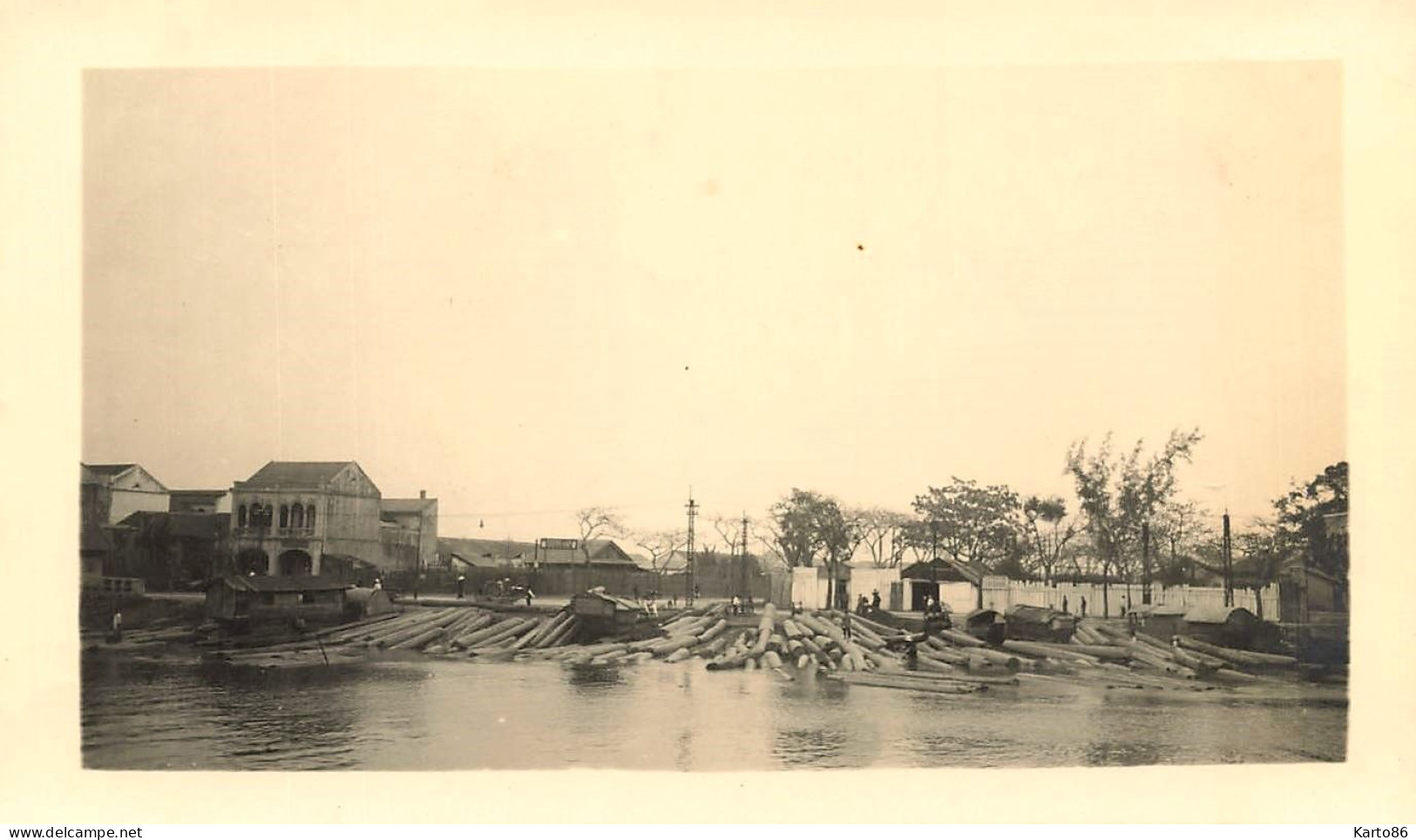 Village Ou Ville Du Vietnam * Commerce Du Bois * éthnique Ethno Ethnic * Photo Ancienne 11.5x7cm - Viêt-Nam