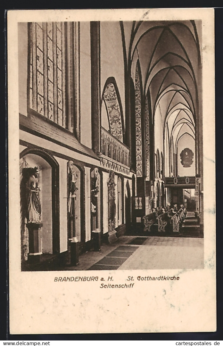 AK Brandenburg / Havel, Seitenschiff Der St. Gotthardtkirche  - Brandenburg