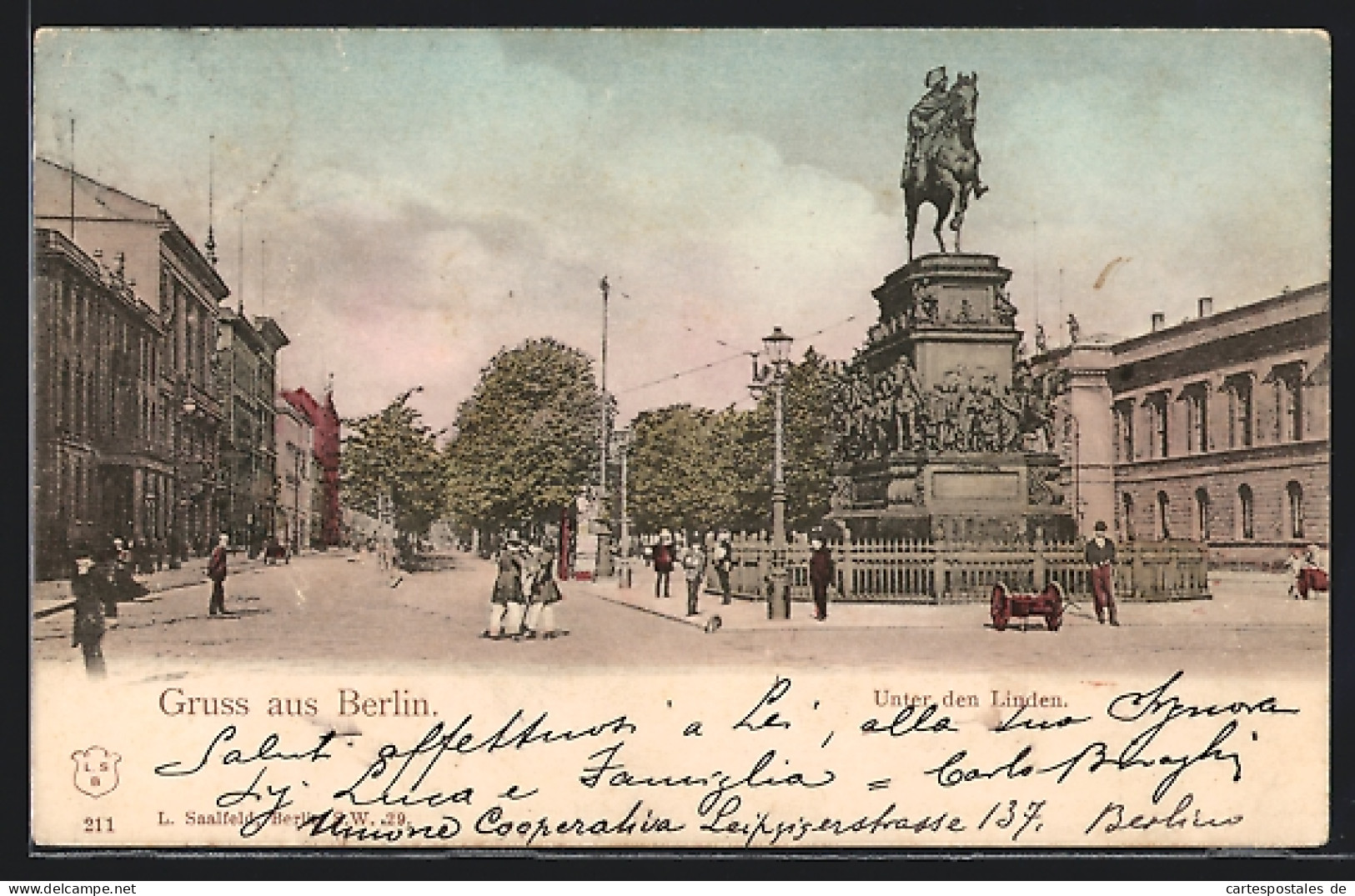 AK Berlin, Strasse Unter Den Linden Mit Denkmal  - Mitte