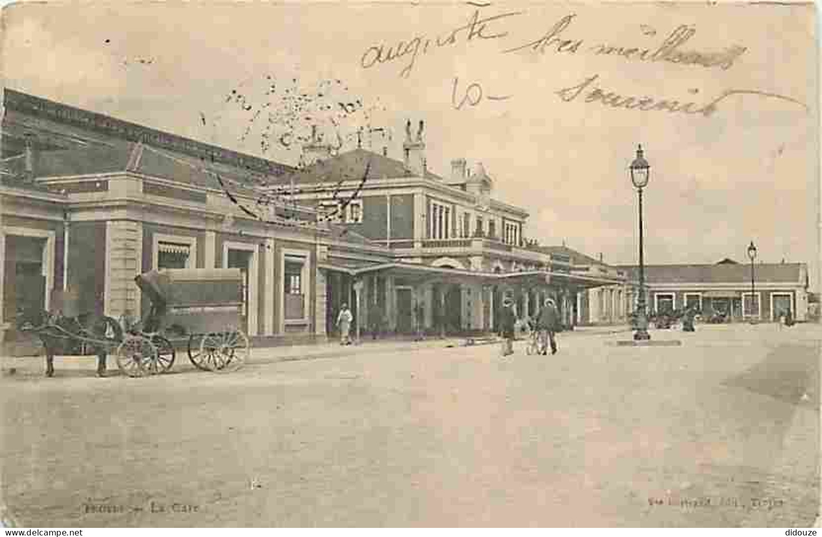 10 - Troyes - La Gare - Animée - Chevaux - Calèches - Précurseur - Oblitération Ronde De 1904 - Etat Léger Pli Visible - - Troyes