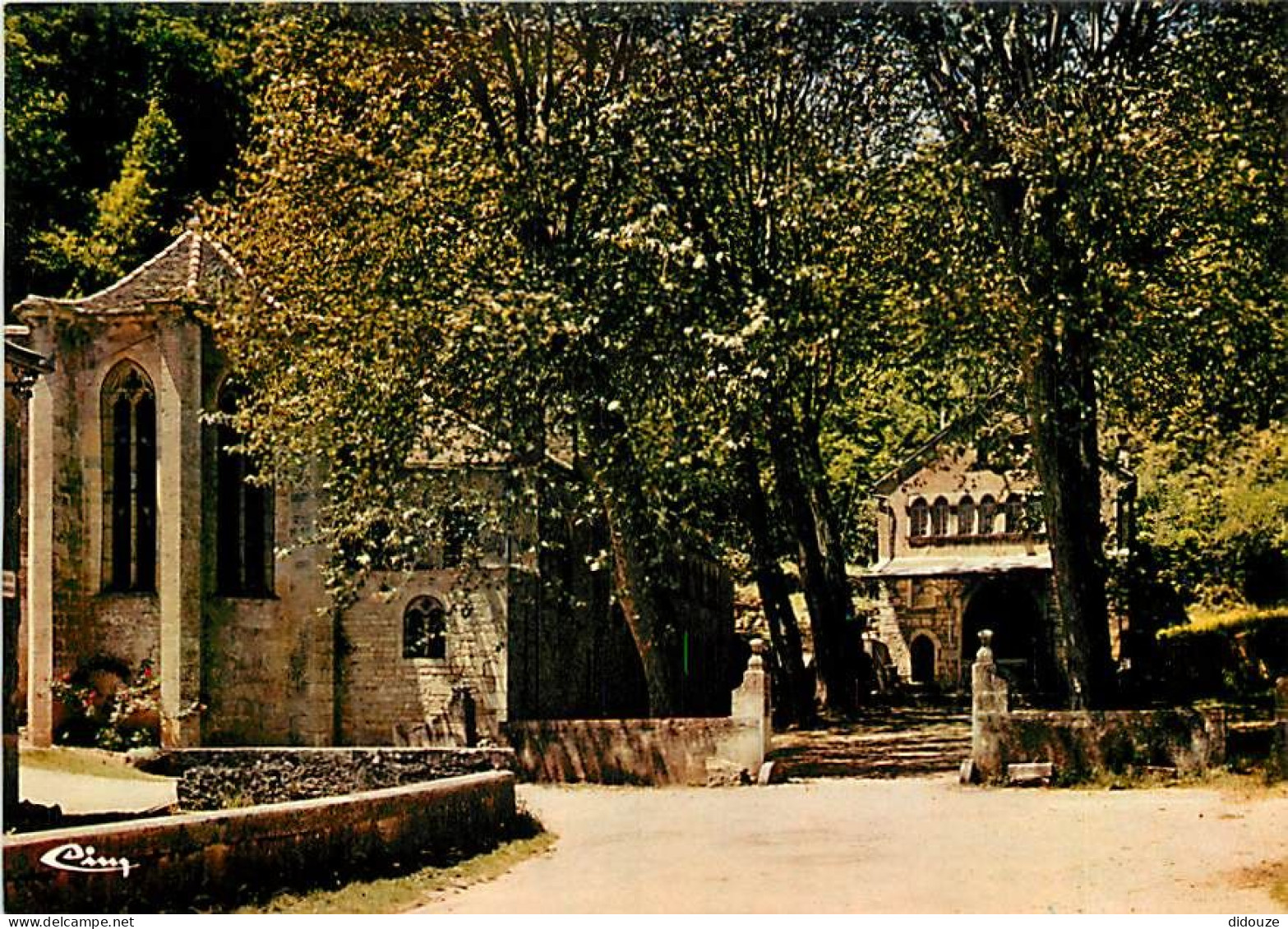 82 - Caylus - Le Sanctuaire De N.-D. De Livron - Carte Neuve - CPM - Voir Scans Recto-Verso - Caylus