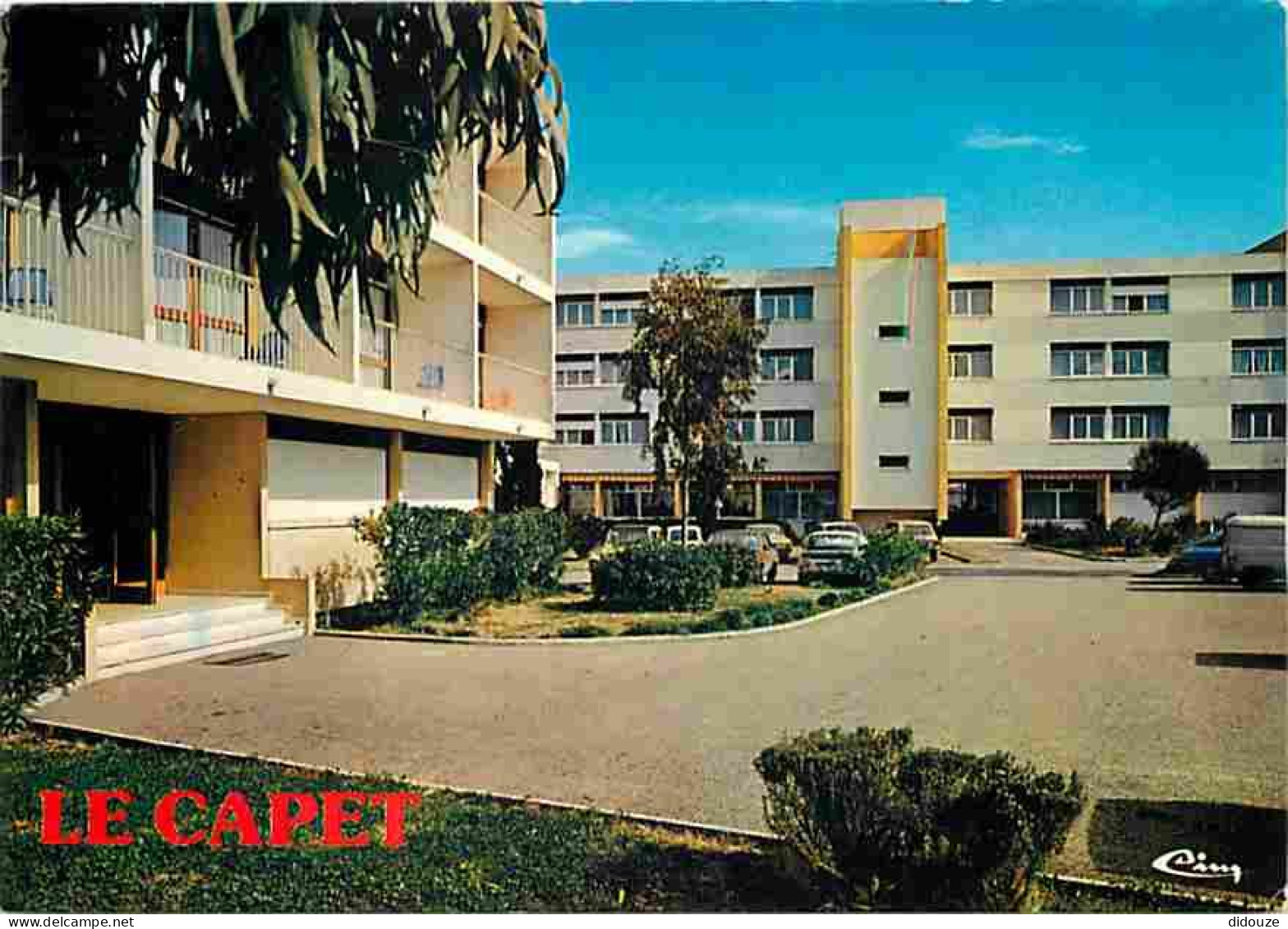 83 - Sainte Maxime - Centre De Vacances UNIVAC - Le Capet D'Azur - Automobiles - CPM - Voir Scans Recto-Verso - Sainte-Maxime