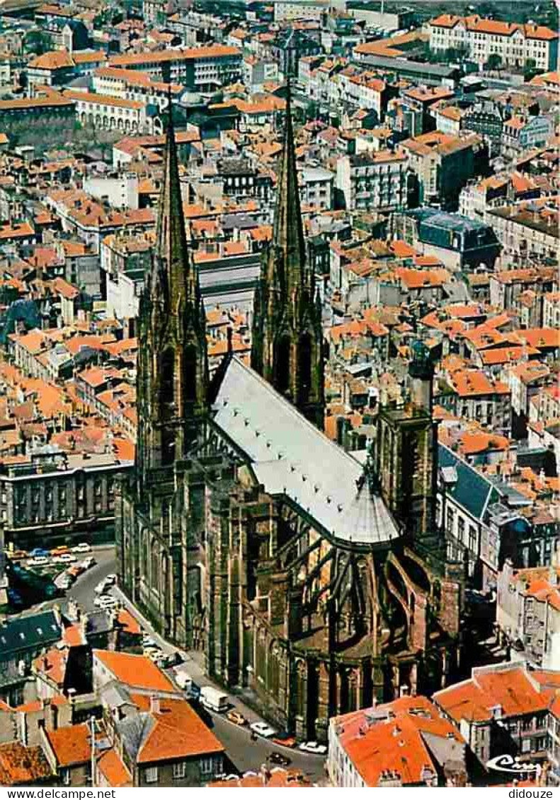 63 - Clermont Ferrand - La Cathédrale - Vue Aérienne Sud-Est - CPM - Voir Scans Recto-Verso - Clermont Ferrand