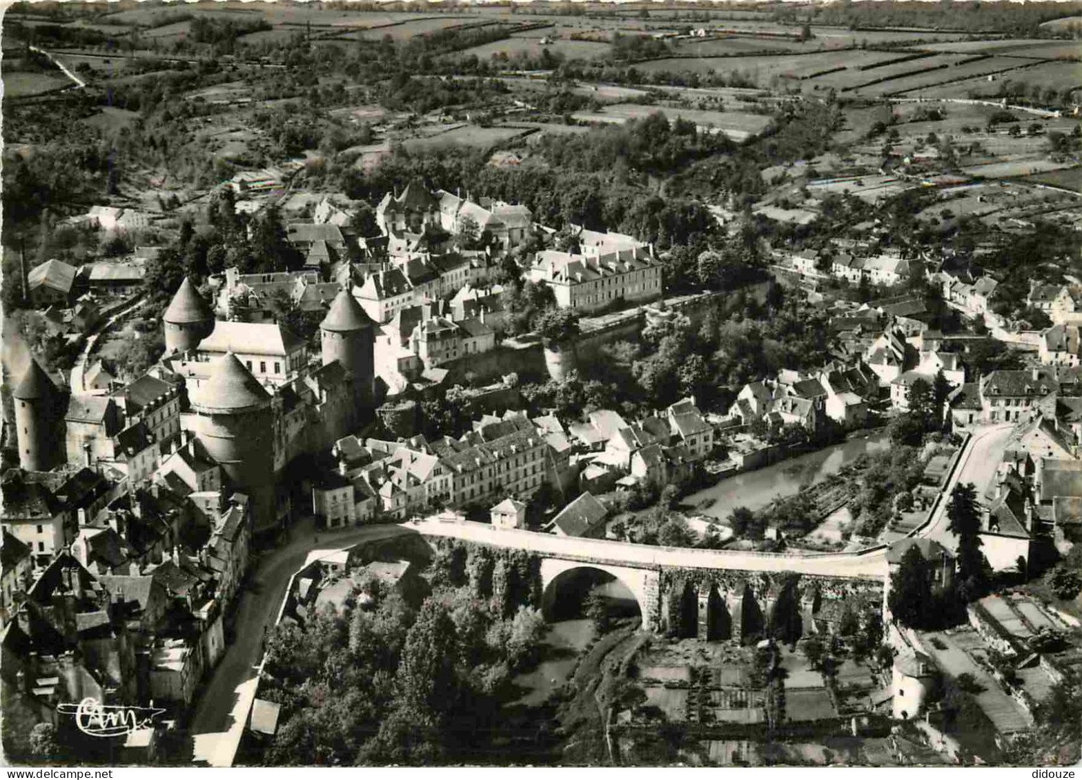 21 - Semur En Auxois - Vue Générale Aérienne - Mention Photographie Véritable - Carte Dentelée - CPSM Grand Format - Voi - Semur