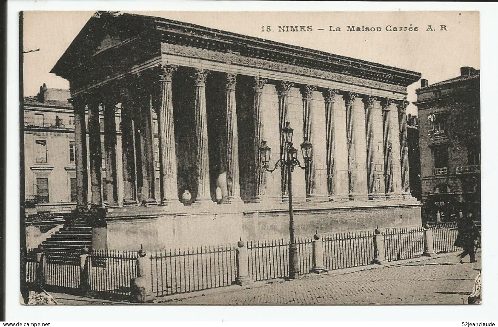 La Maison Carrée     1919    N° 15 - Nîmes