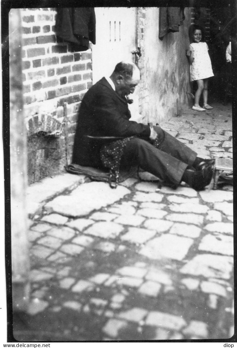 Photo Vintage Paris Snap Shop-homme Men Pipe Rue Street  - Personnes Anonymes