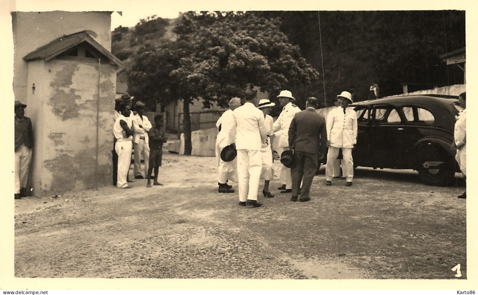 Nouvelle Calédonie * éthnique Ethnic Ethno * Photo Ancienne Photographe Médard à Nouméa ( Cachet Au Dos ) 11x6.8cm - Nouvelle Calédonie