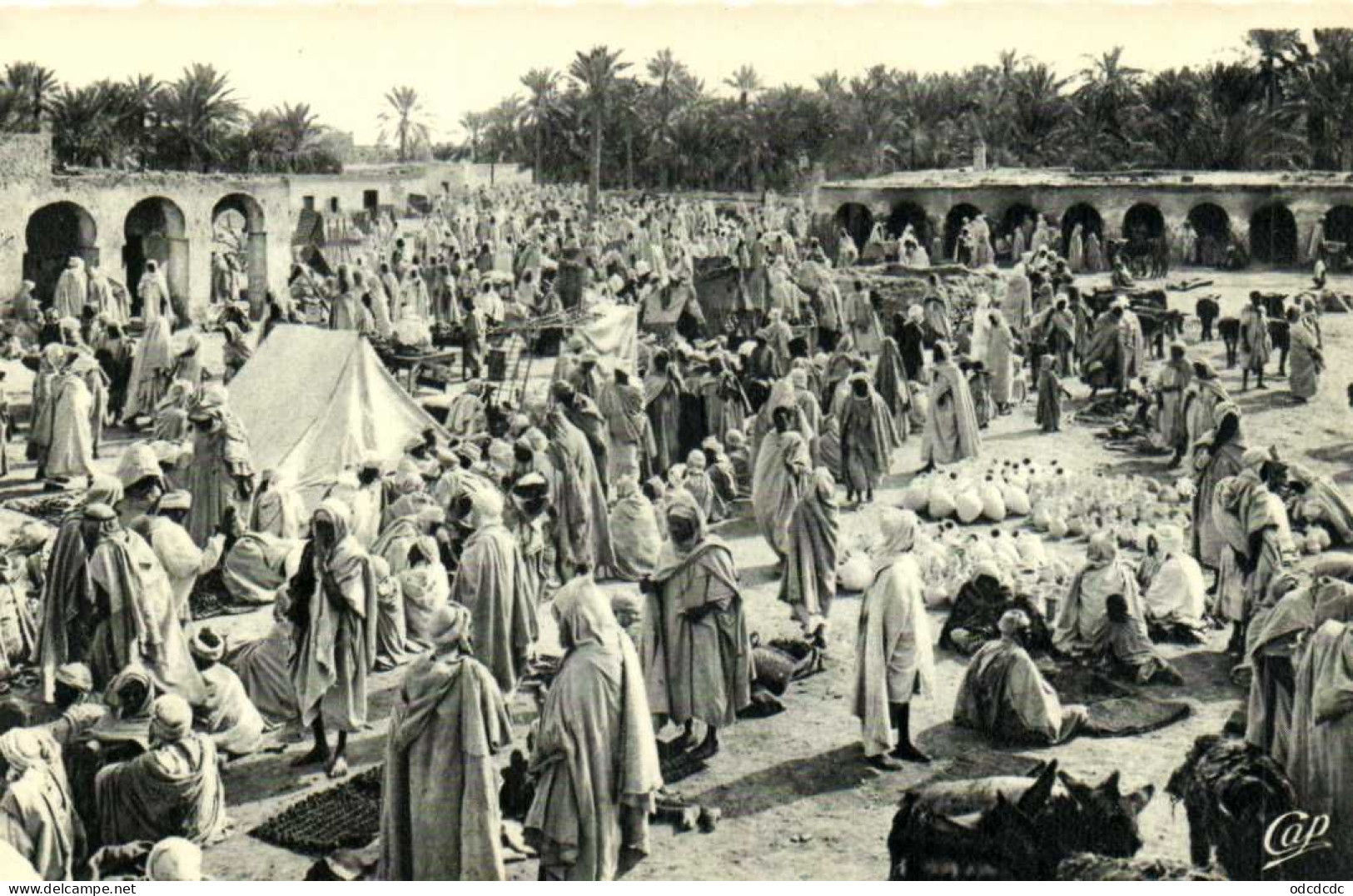 SCENES ET TYPES Un Marché Arabe RV - Plaatsen