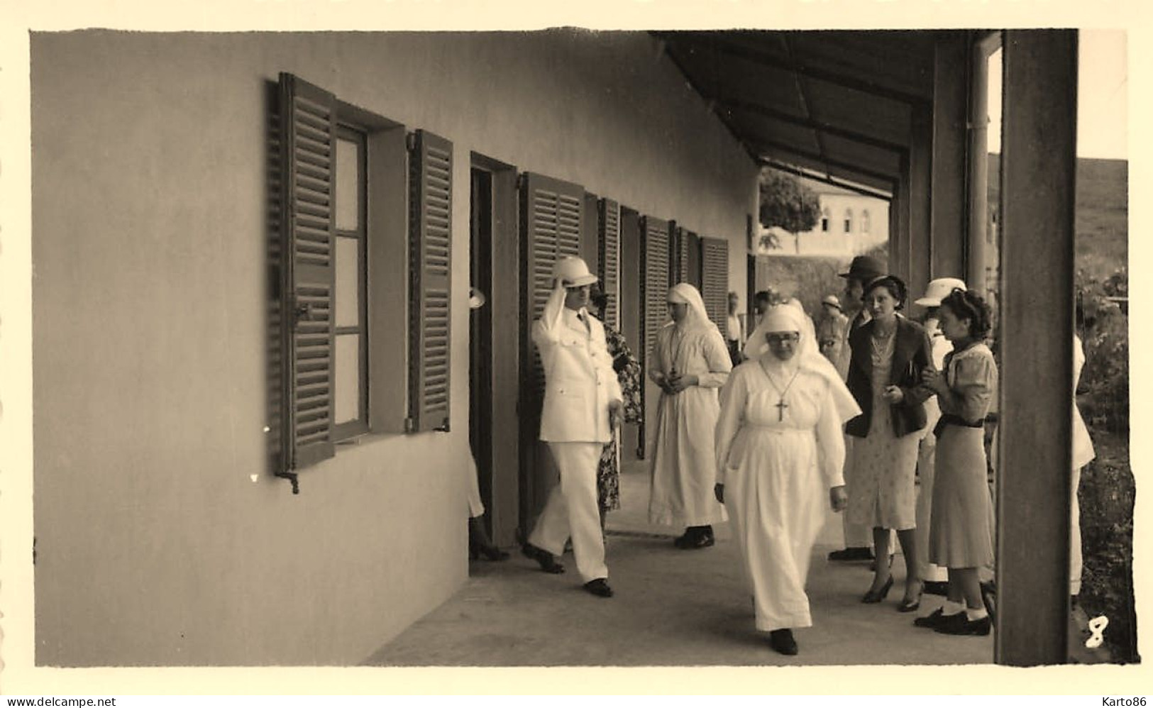 Nouméa , Nouvelle Calédonie * Hôpital Santé Médecine * Photo Ancienne Photographe Médard ( Cachet Au Dos ) 11x6.6cm - Nouvelle Calédonie