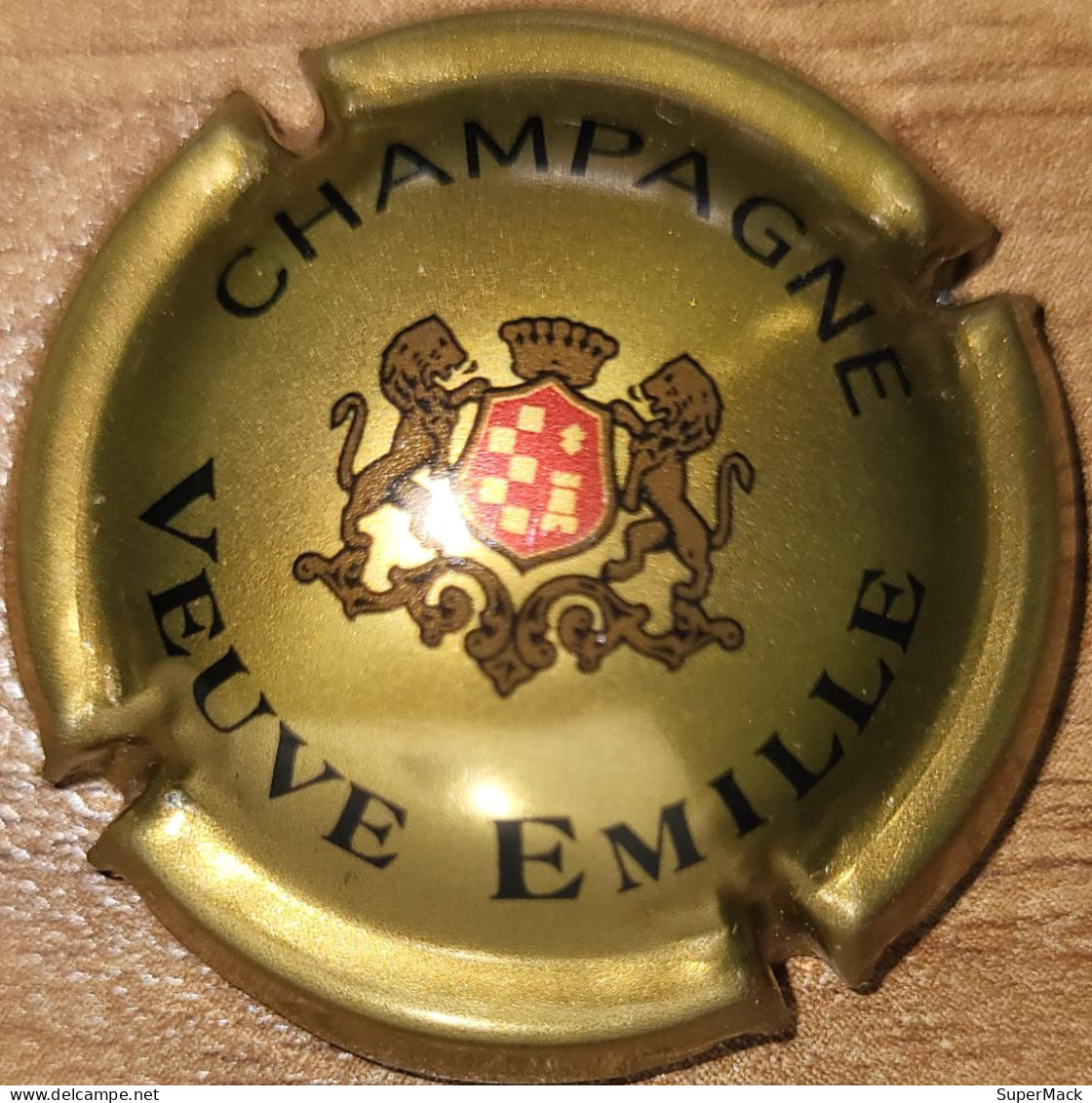 Capsule Champagne VEUVE EMILLE Série 2 - Ecusson, Champagne En Haut, Or Foncé & Noir Nr 06 - Other & Unclassified
