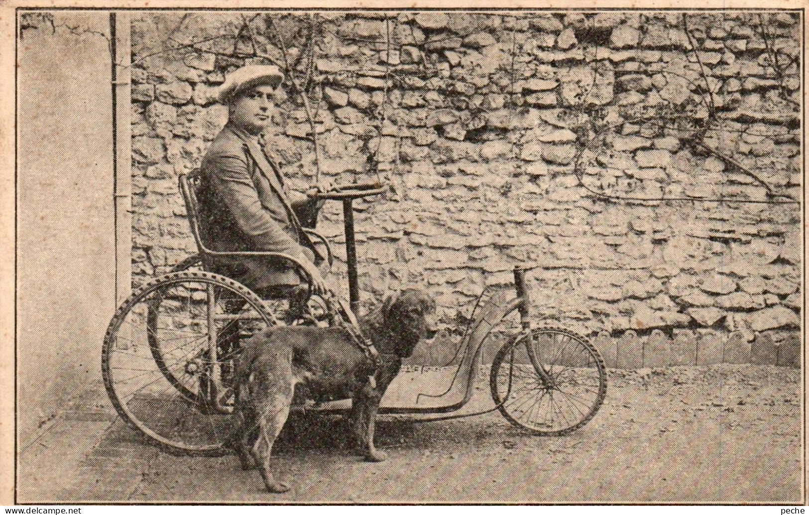 N°2606 W -cpa Attelage Chien -handicapé- - Wagengespanne