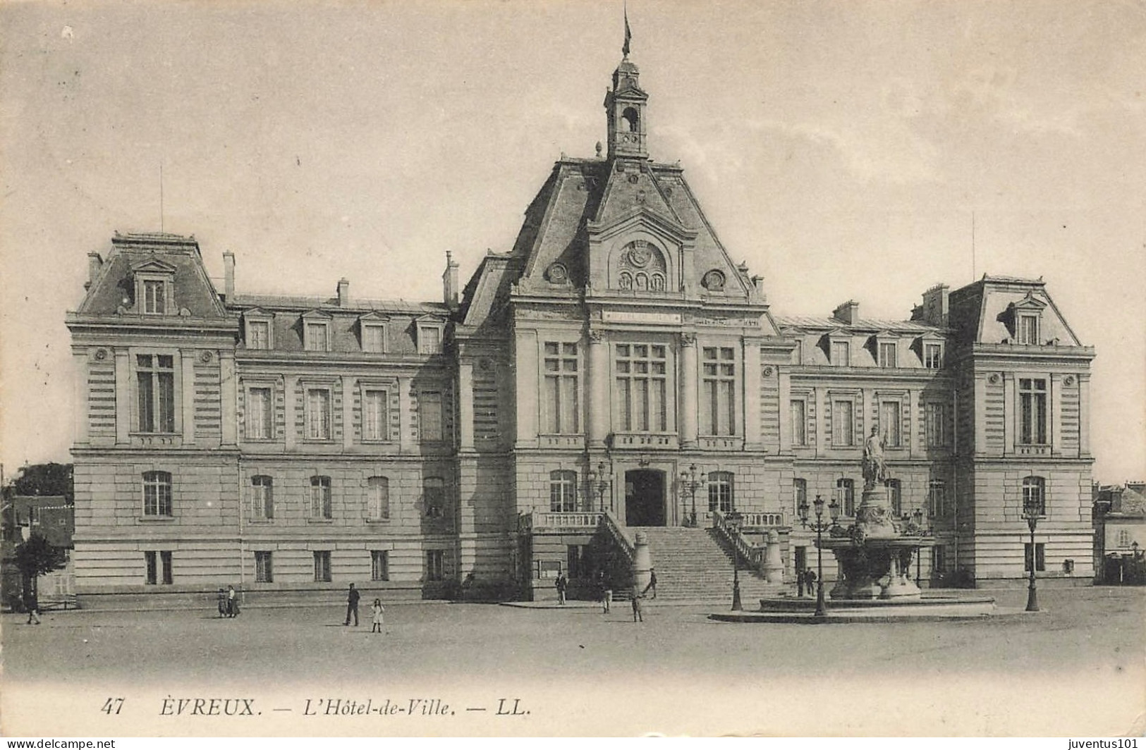 CPA Evreux-L'Hôtel De Ville-47-Timbre     L2916 - Evreux