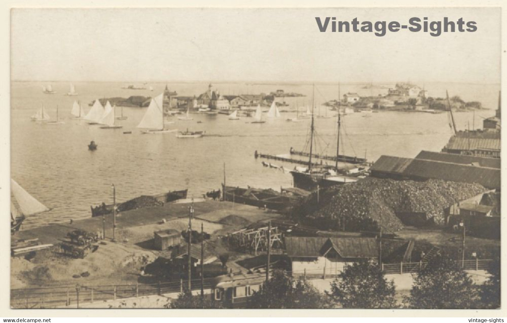 Helsinki / Finland: Bay - Harbour - Sailing Ships (Vintage RPPC ~1920s/1930s ) - Finland