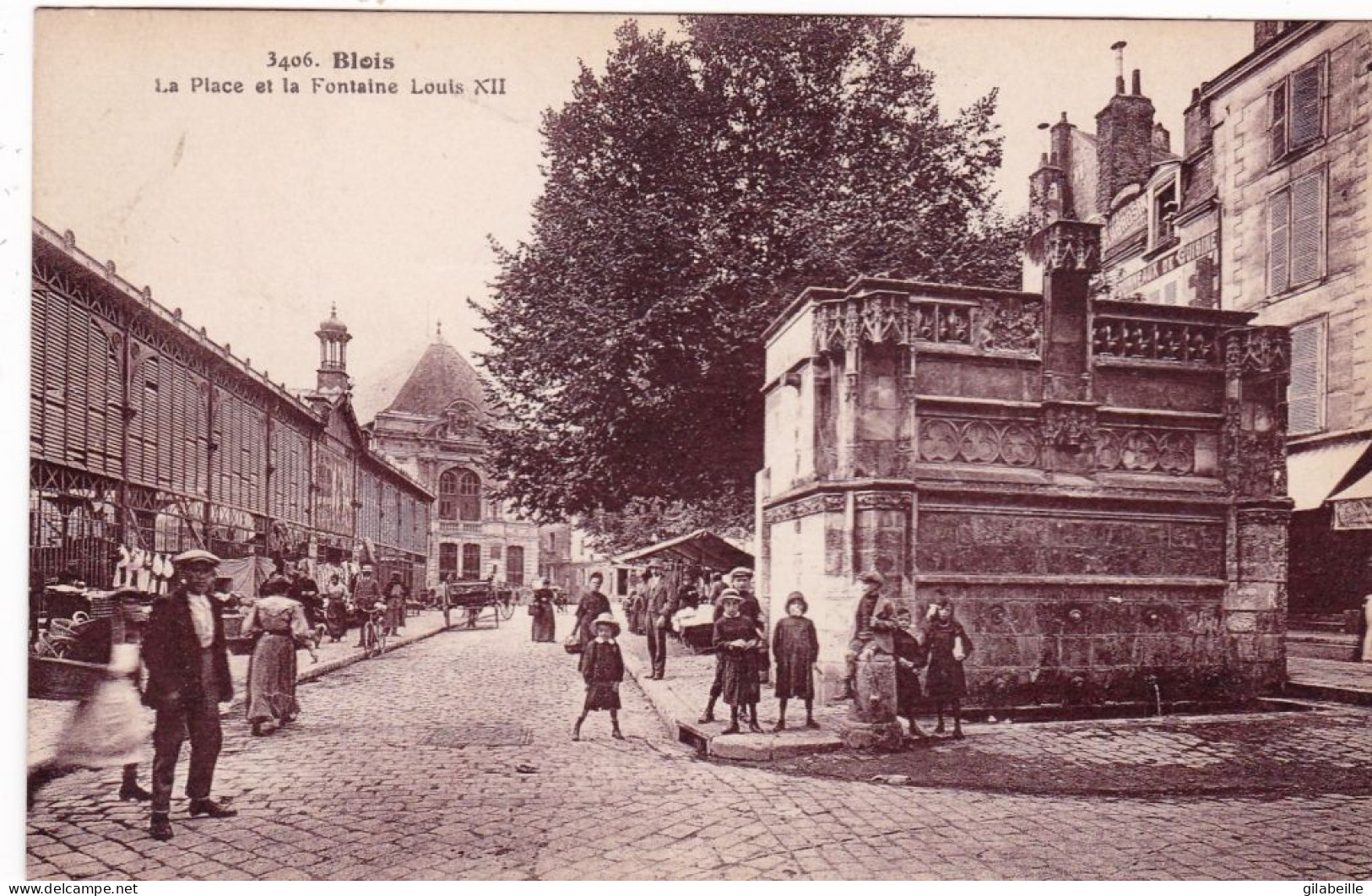 41 - Loir Et Cher -  BLOIS - La Place Et La Fontaine Louis XII - Blois