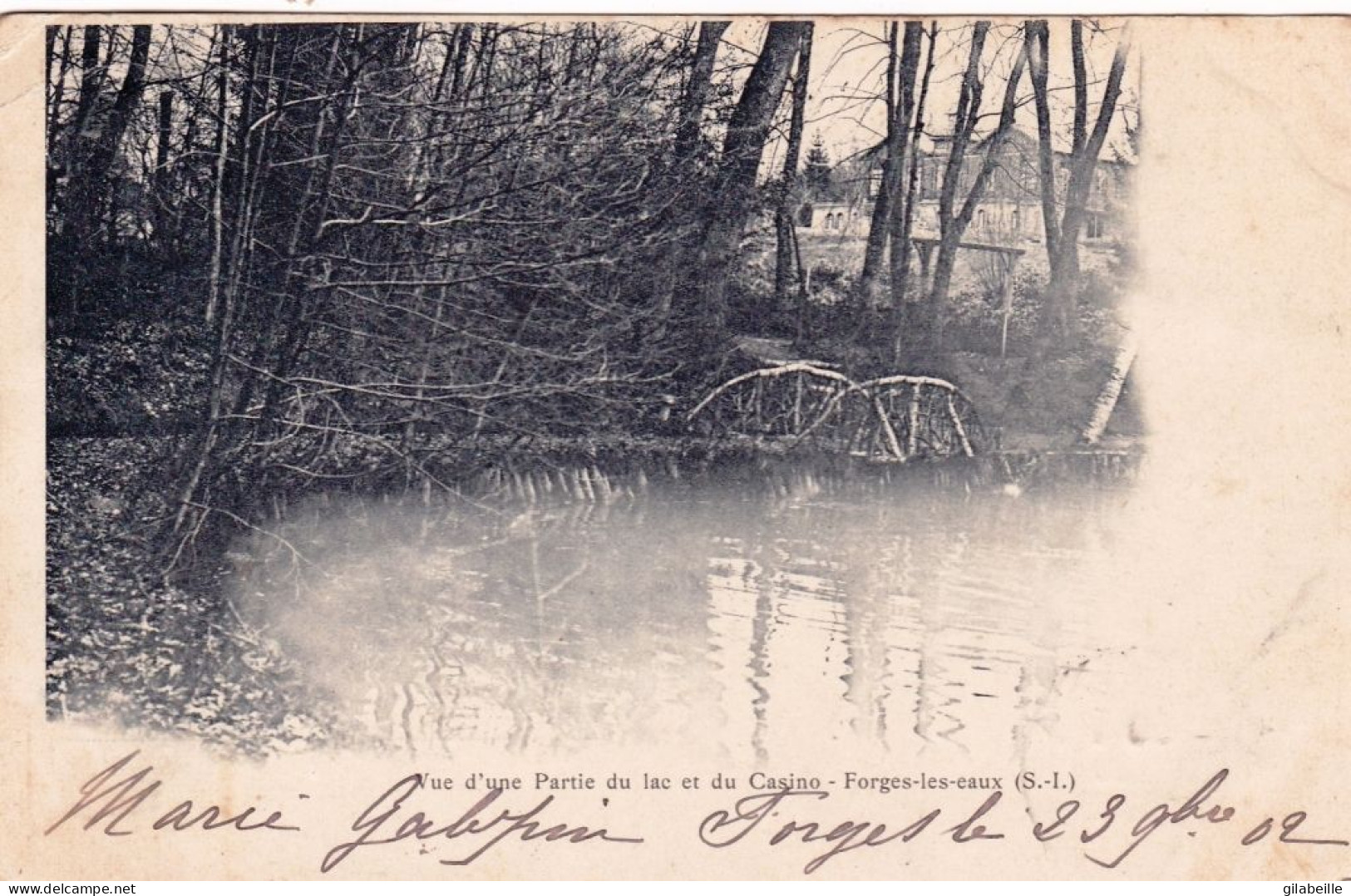 76 -  FORGES Les EAUX - Vue D Une Partie Du Lac Et Du Casino - Forges Les Eaux