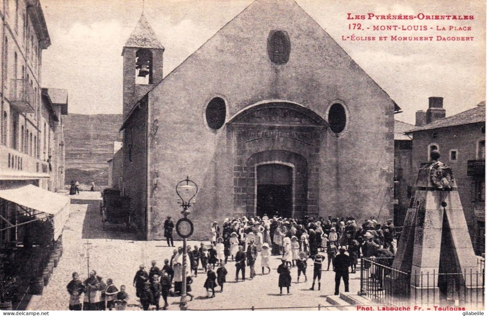 66 -pyrenees Orientales -  MONT LOUIS - L église Et Monument Dagobert - Sonstige & Ohne Zuordnung
