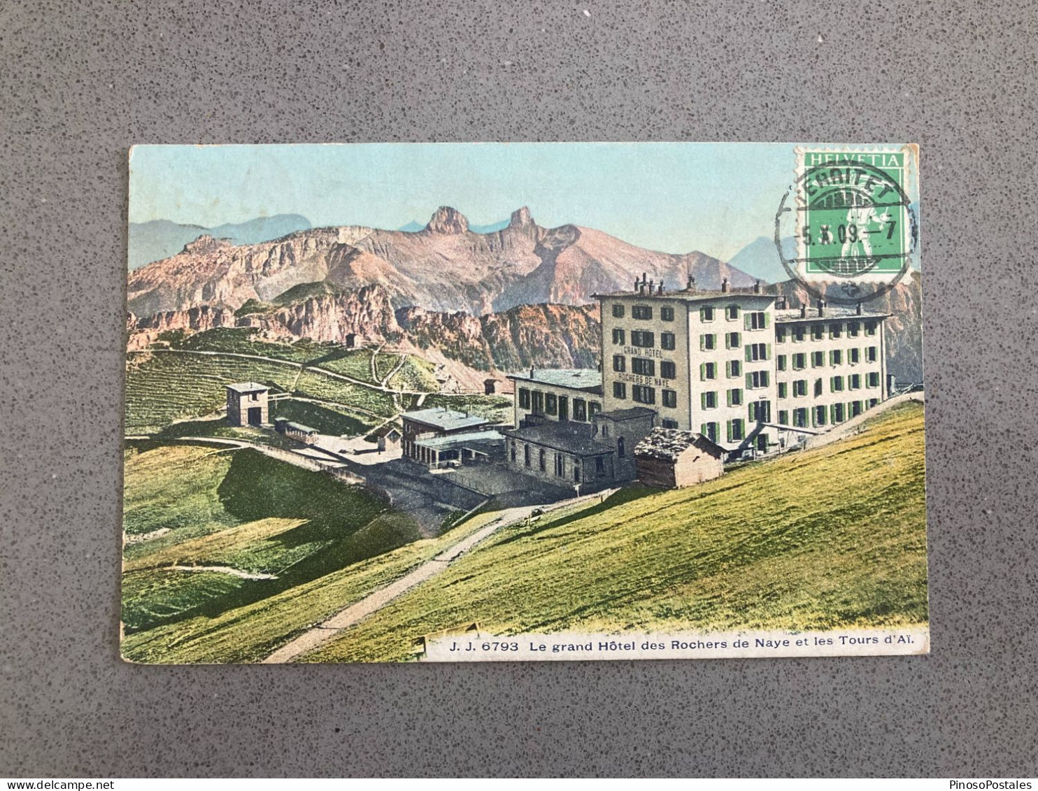 Le Grand Hotel Des Rochers De Naye Et Les Tours D'Ai Carte Postale Postcard - Roche
