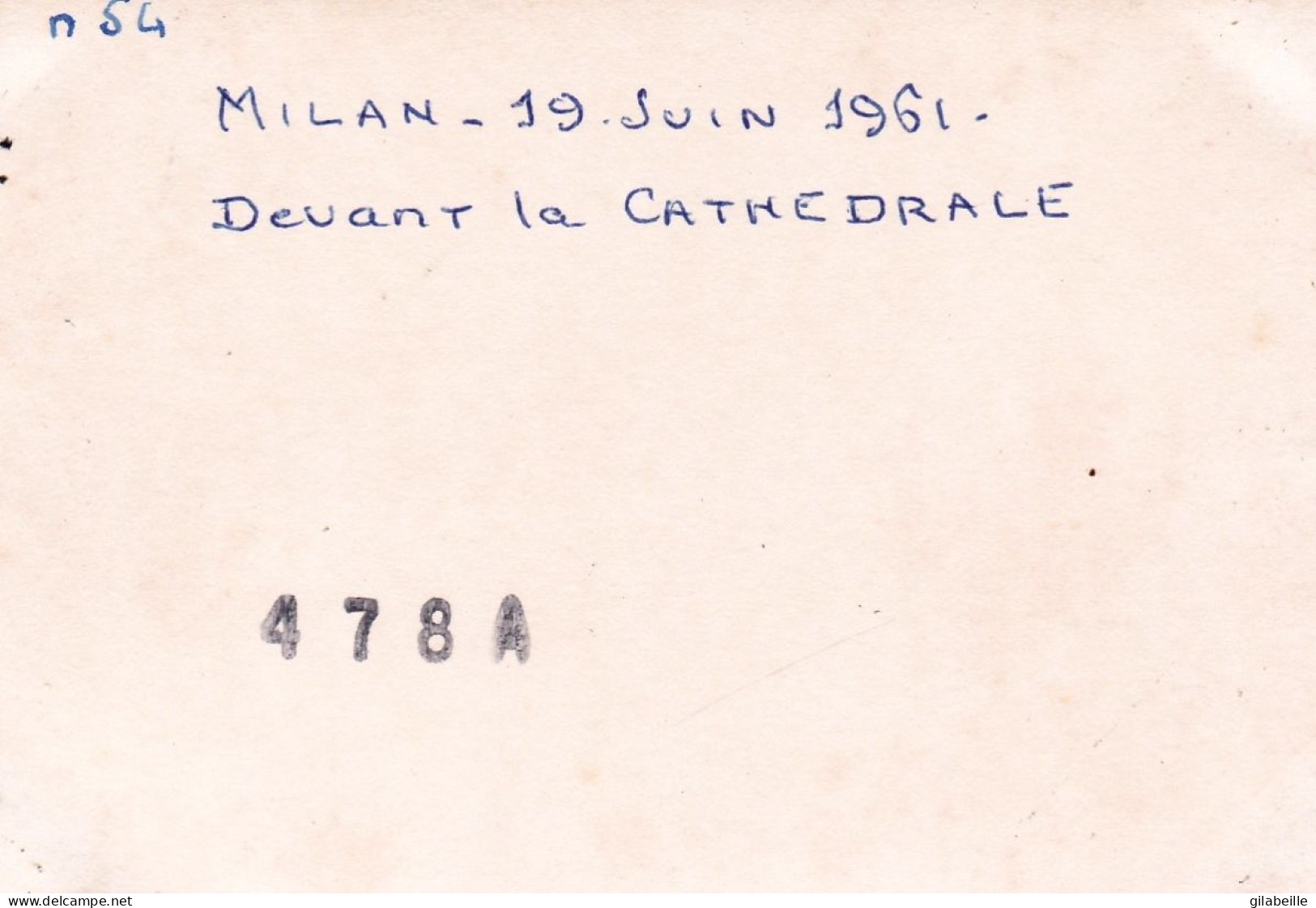 Photo 10.0 X 7.2 - MILAN  - MILANO - Devant  La Cathedrale -  Davanti Alla Cattedrale - Juin 1961 - Places