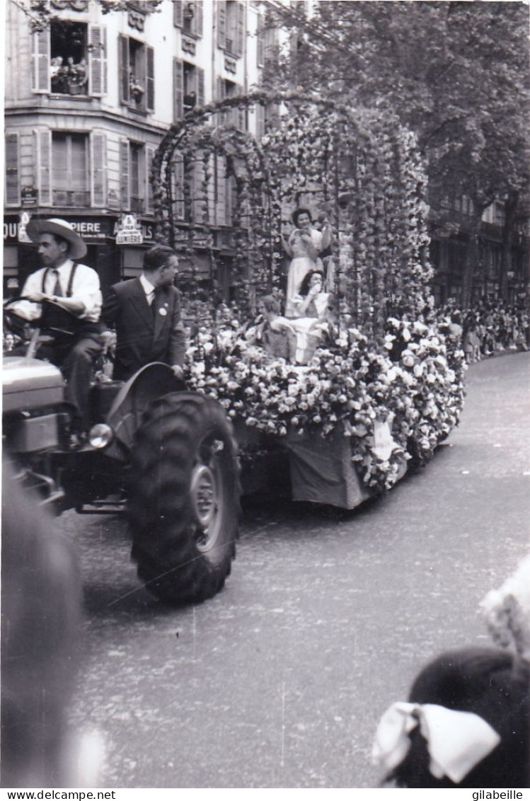 Photo 8.7 X 5.7 - PARIS 11 - Boulevard Beaumarchais - Corso Fleuri - 1953 - Places