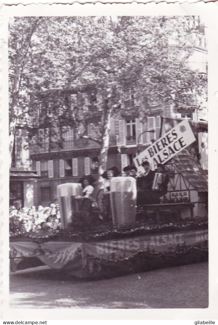 Photo 8.7 X 5.7 - PARIS 11 - Boulevard Beaumarchais - Corso Fleuri - Mai 1954 - Orte