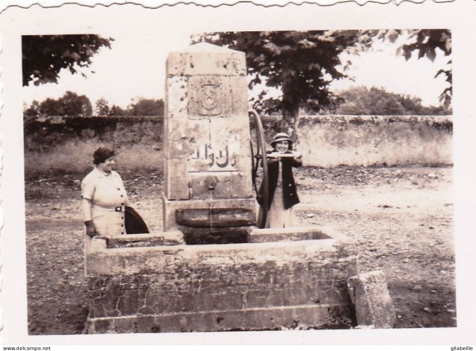 Photo 4.5 X 6.5 -  LESCAR - Fontaine Bearnaise - Aout 1934 - Luoghi