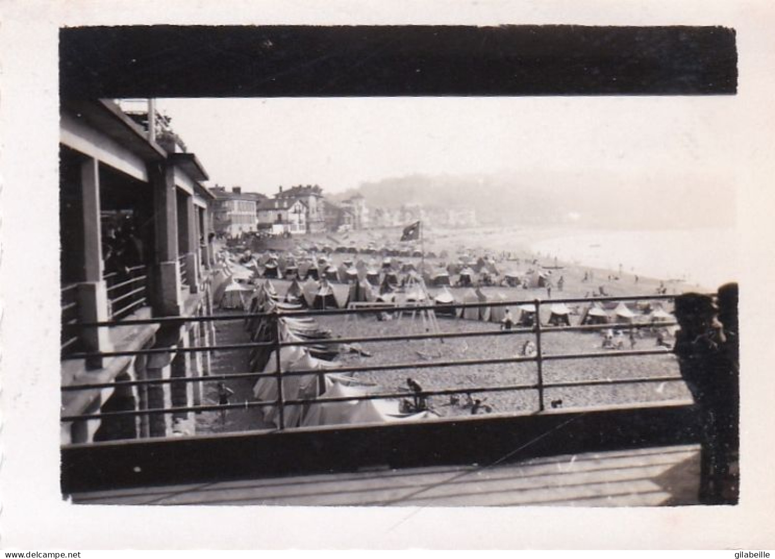 Photo 6.5 Cm X4.5 Cm -  SAINT JEAN  De LUZ - La Terrasse Au Dessus De  La Plage - Aout 1934 - Places