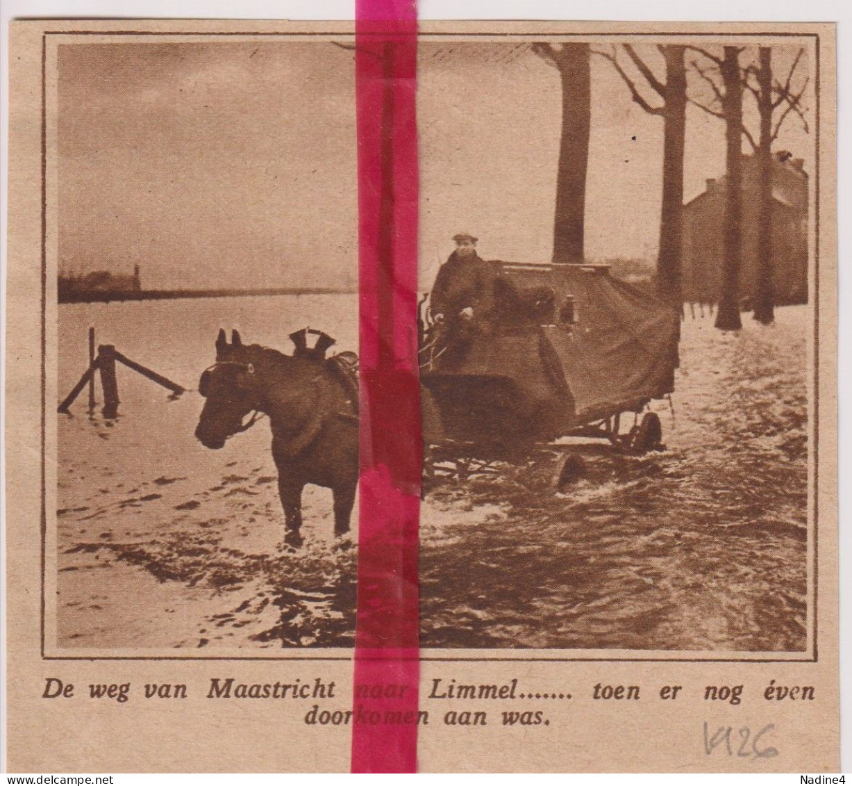 Weg Maastricht Naar Limmel Bij Overstromingen - Orig. Knipsel Coupure Tijdschrift Magazine - 1926 - Zonder Classificatie