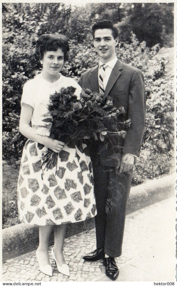 Altes Foto Vintage .Personen-Hochzeit-Verlobt. (  B12  ) - Personnes Anonymes