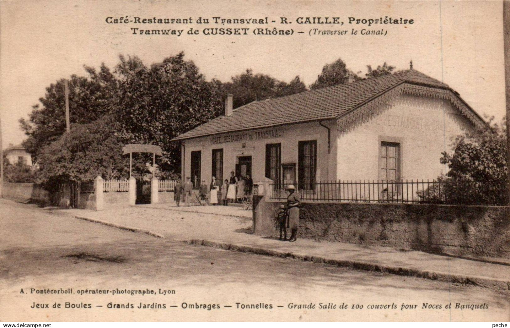 N°2613 W -cpa Cusset -café Restaurant Du Transvaal-  Tramway- - Other & Unclassified