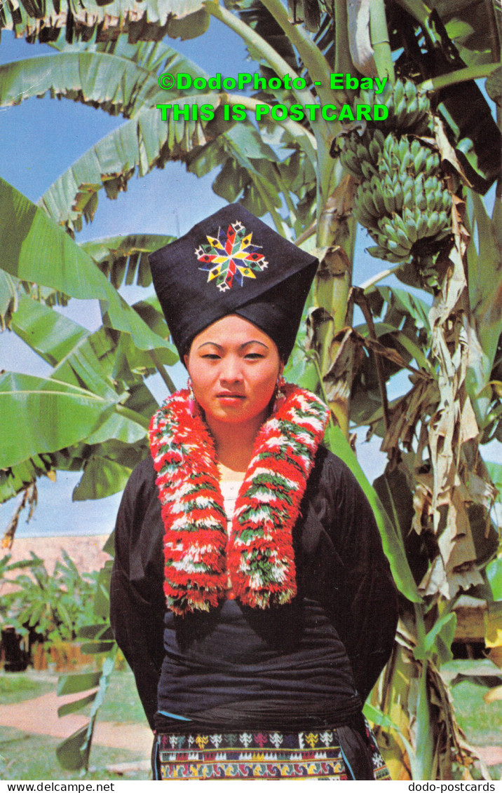 R418978 No. 844. Yao Girl. One Of The Hill Tribes At Old Chiengmai Cultural Cent - Monde