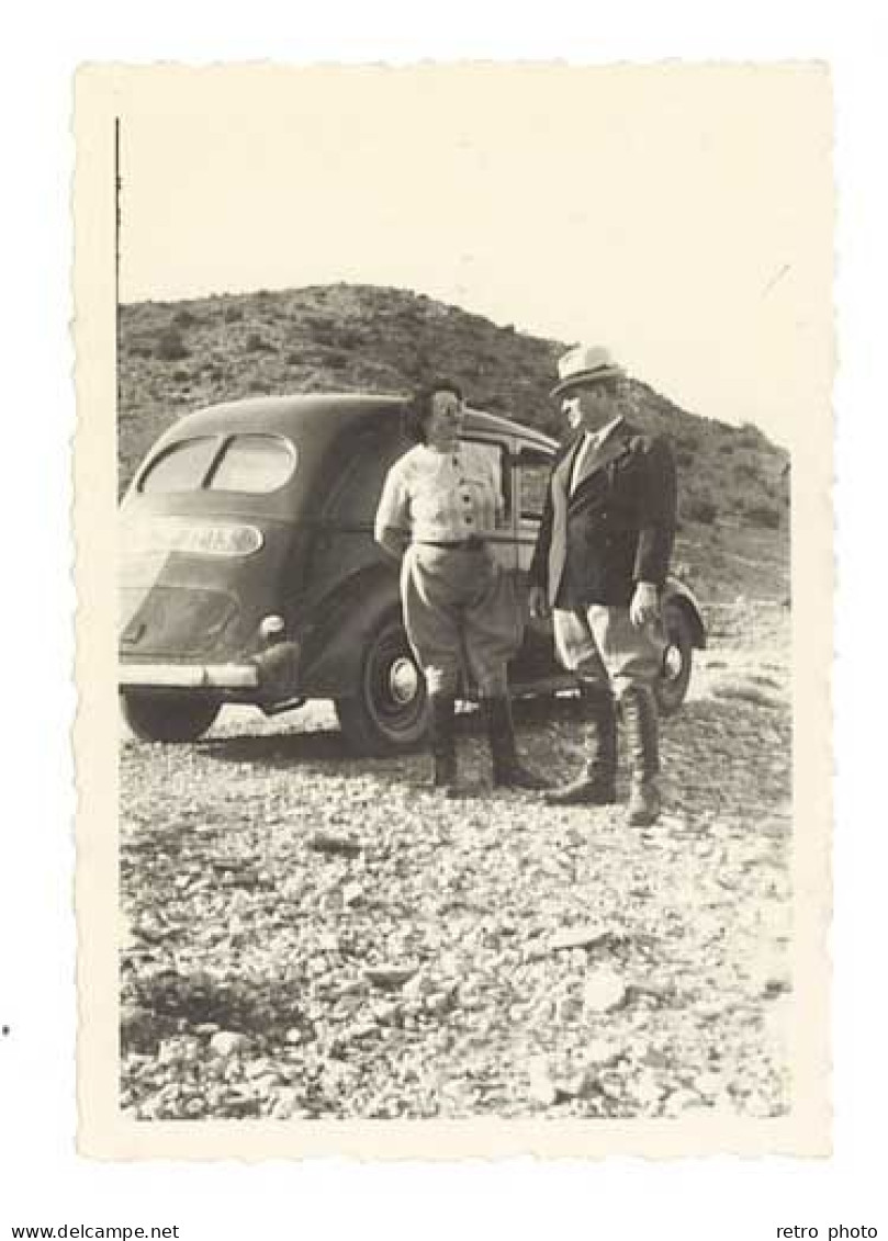 Photo Couple Devant Automobile 1938 - Automobiles