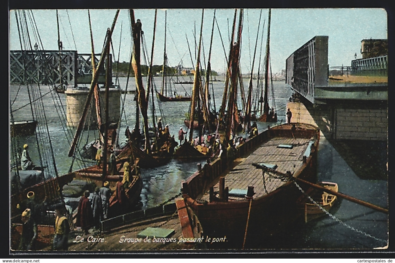 CPA Le Caire, Groupe De Barques Passant Le Pont  - Sonstige & Ohne Zuordnung