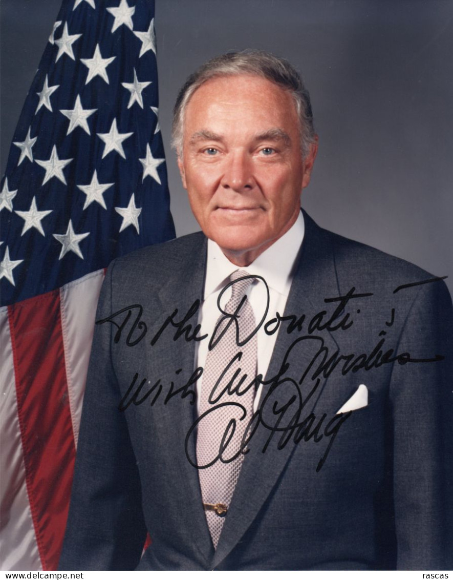 PHOTO GRAND FORMAT 1 - ENV 1 - POLITIQUE - PHOTO DEDICACEE SECRETAIRE D'ETAT AMERICAIN ALEXANDER HAIG - USA - Signed Photographs