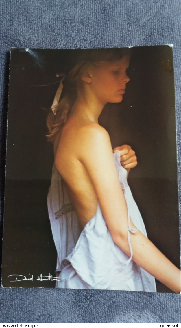 CPM PHOTO PHOTOGRAPHIE DAVID HAMILTON ED AGEP H 7 C  JEUNE FEMME DOS NU FLOU ARTISTIQUE - Photographs