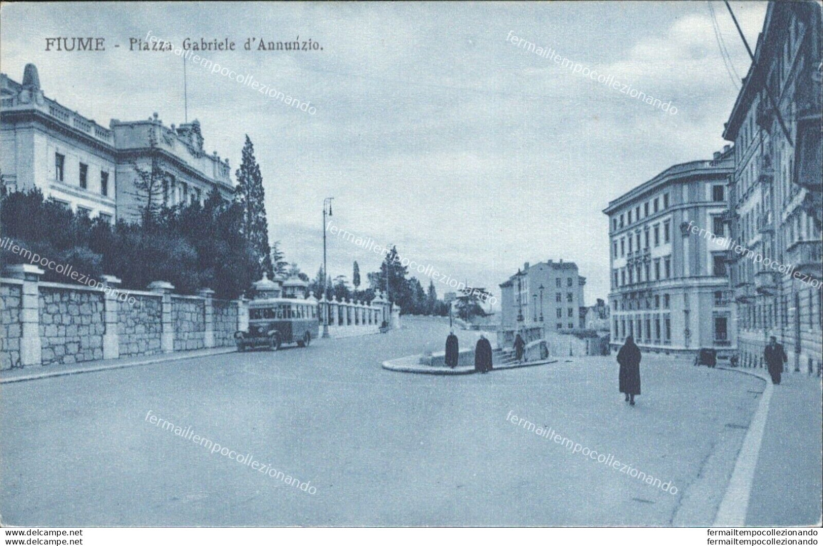 Aq337 Cartolina Fiume Piazza Gabriele D'annunzio  Croazia - Other & Unclassified