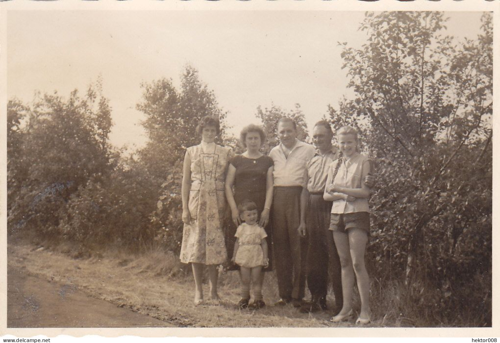 Altes Foto Vintage .Eltern  Mit Kindern  Um 1950. . (  B13  ) - Anonymous Persons